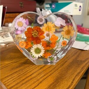 Heart-Shaped Floral Resin Decor